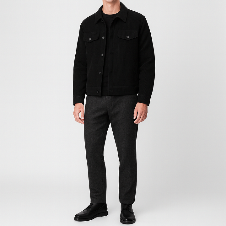 Men’s corduroy jacket with snap-button front, chest flap pockets, and lined interior.